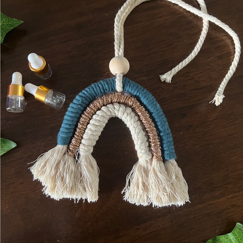 Macrame essential oil diffuser
